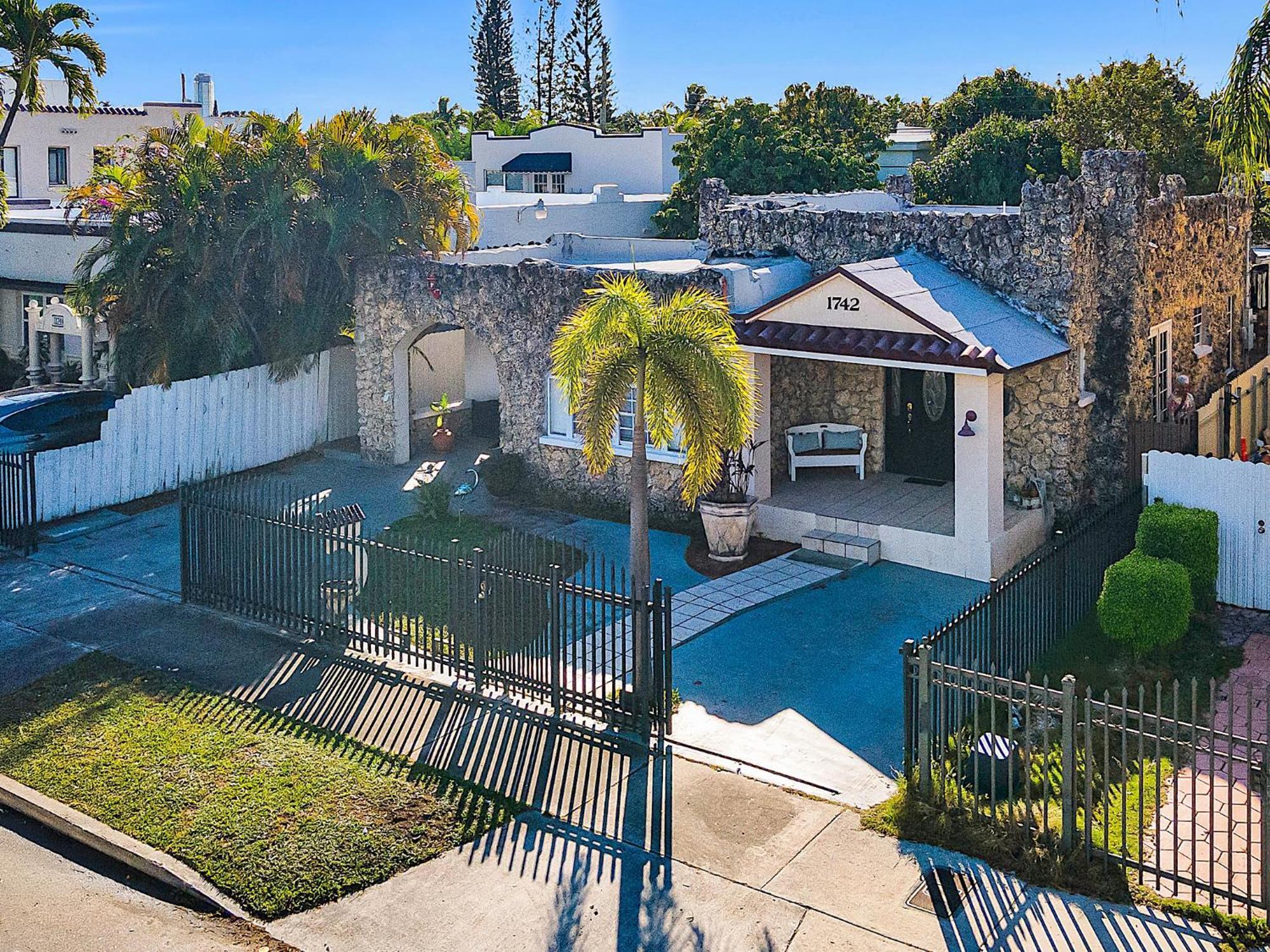 Boho Studio In Little Havana Guest house *