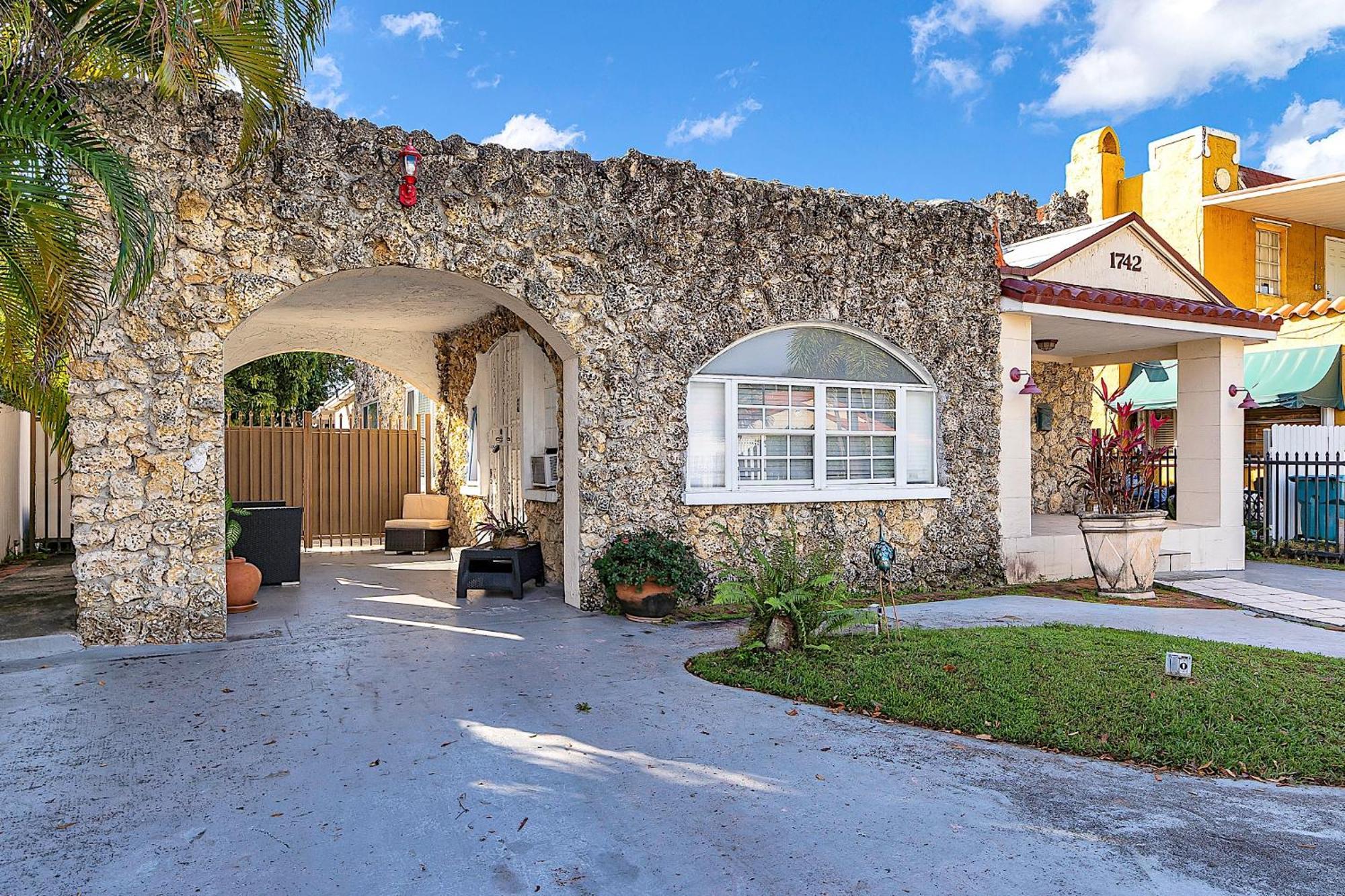 Boho Studio In Little Havana Miami